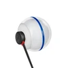 Olight Sphere C 화이트 및 블루 디자인의 조명 장치, 충전 케이블 연결 디테일, 효율적인 조명 및 분위기 연출에 적합