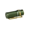 Olight 그린 Baton 4 Premium 손전등, 질감 있는 그립과 골드 포켓 클립이 있는 측면 보기, 휴대성이 뛰어난 일상용 조명