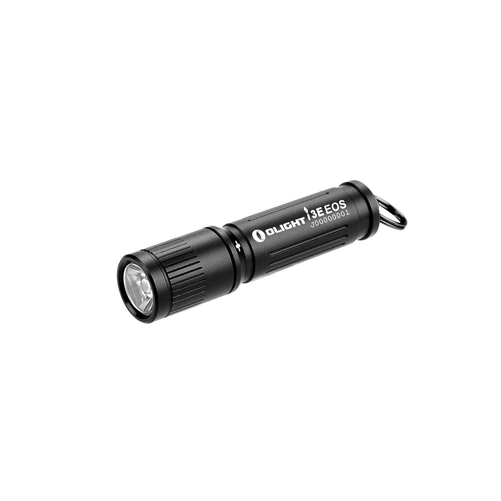 Olight 블랙 I3E EOS 손전등 클로즈업, 야외 및 일상 사용을 위한 초소형 EDC 손전등
