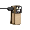 Olight Oclip Pro 갈색 손전등 측면, 충전 중인 충전식 토치, 일상용 휴대용 작업등