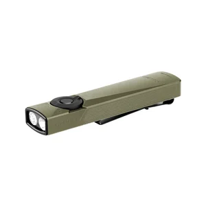 Olight 올리브 그린 Arkfeld Ultra 플래시라이트 측면, 듀얼 라이트와 포켓 클립으로 휴대 및 야외 사용.